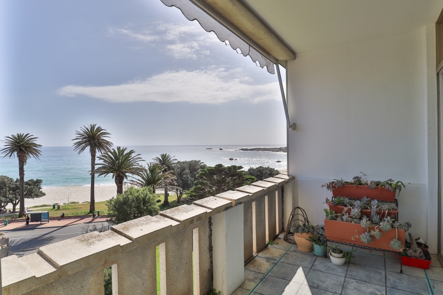 2 Bedroom Property for Sale in Camps Bay Western Cape